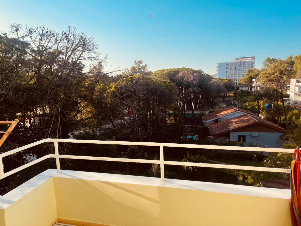 Cheerful 2-Bedroom Apartment In Golem غوليم المظهر الخارجي الصورة